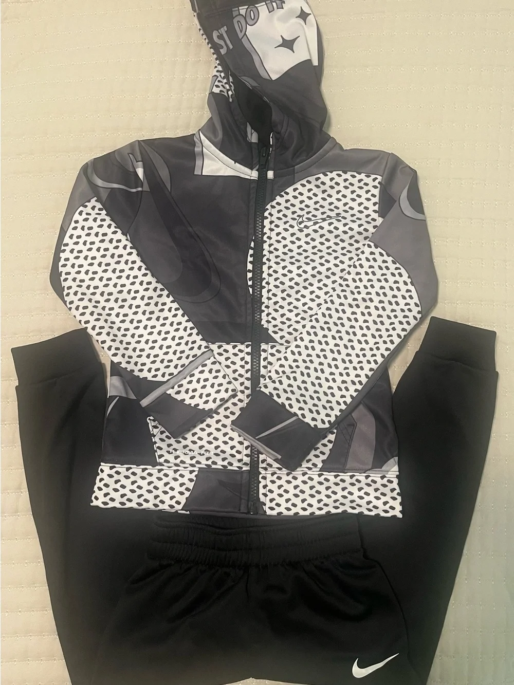 Nike Black & White Graphic Zip-Up Hooded Jacket Set